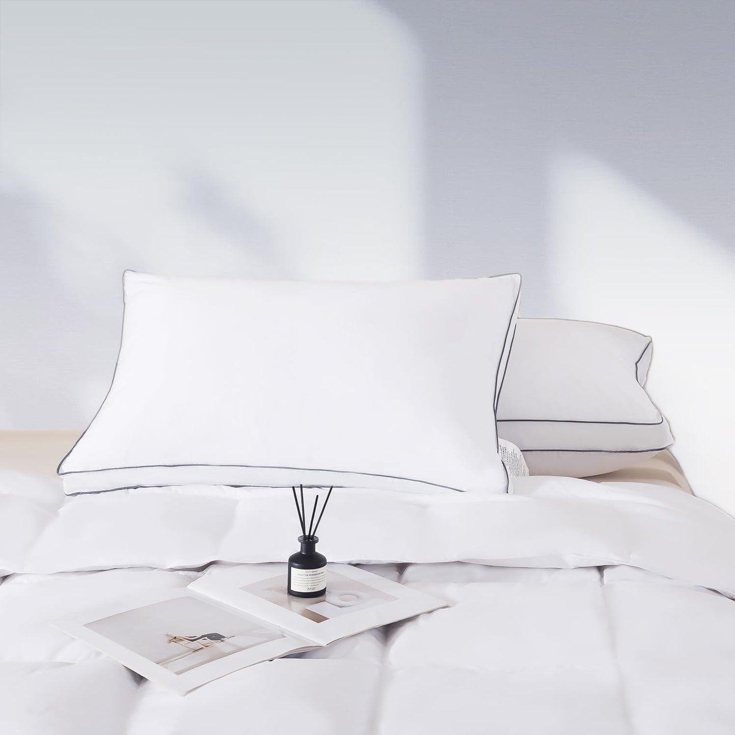 SHOUREN Goose Down Pillows Standard/Queen Size Set of 2, Fluffy Soft Bed Pillows for Sleeping, Down-Filled Pillow Insert with Gusseted Design, Perfect for Back, Side or Stomach Sleepers, 18 * 28"