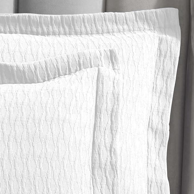 Superior 3 Piece Cotton Bedspread Set, Home Bed Decor, Decorative Bed Spread, 2 Pillow Shams, Medium Weight Blanket, Matelasse Coverlet, Bedding Essentials, Calvert Collection, King, White