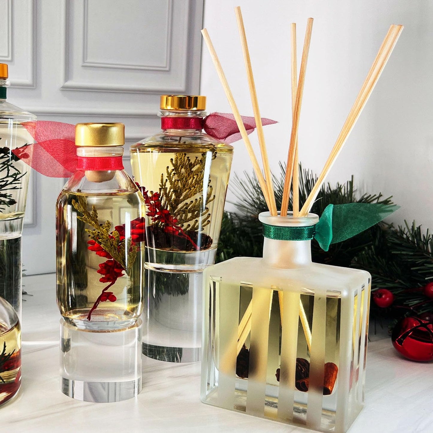 Reed Diffuser Set, Smoked Vanilla 4 fl oz with Reed Sticks, Shelf Decor