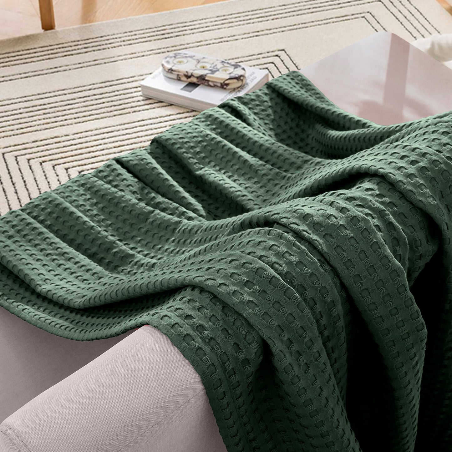 Elegant Comfort Premium 100% Cotton Waffle Blanket - Lightweight Breathable Waffle Weave Bed Blanket - Soft and Warm All Season Blanket for Couch, Sofa and Bed, King Size 90x108 Inches, Hunter Green