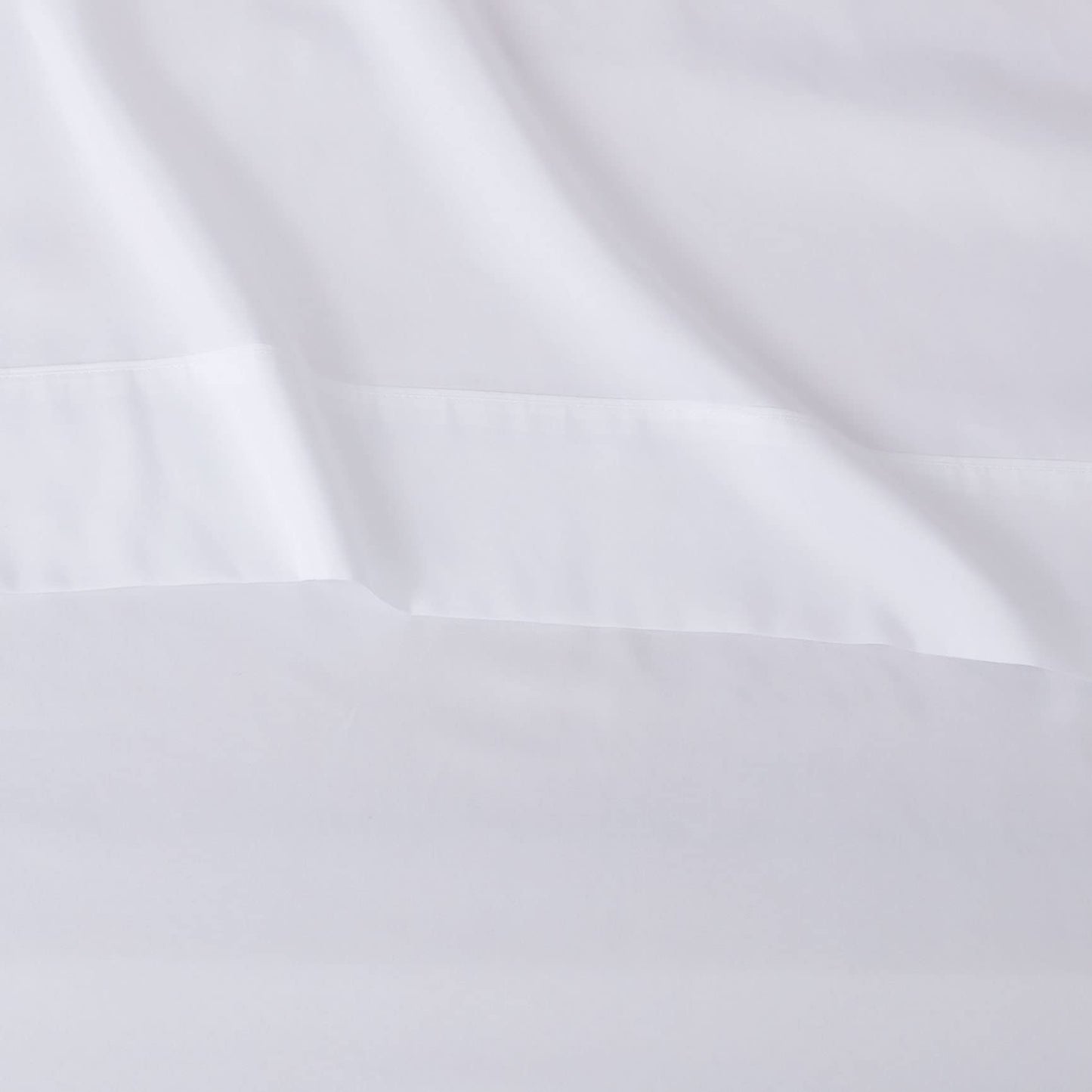 Amazon Basics Lightweight Breathable Wrinkle-Free Brushed Microfiber 3-Piece Bed Sheet Set with 14-Inch Deep Pockets, Twin, Bright White, Solid