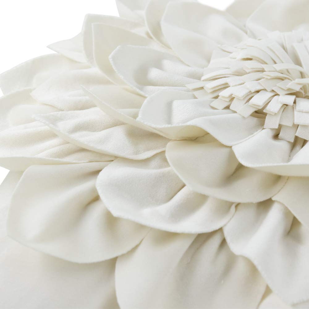 OiseauVoler 3D Flower Decorative Throw Pillow Covers Floral Pillow Shams Soft Velvet Pillowcases Home Sofa Car Bed Room Decor 18 x 18 Inches Cream White