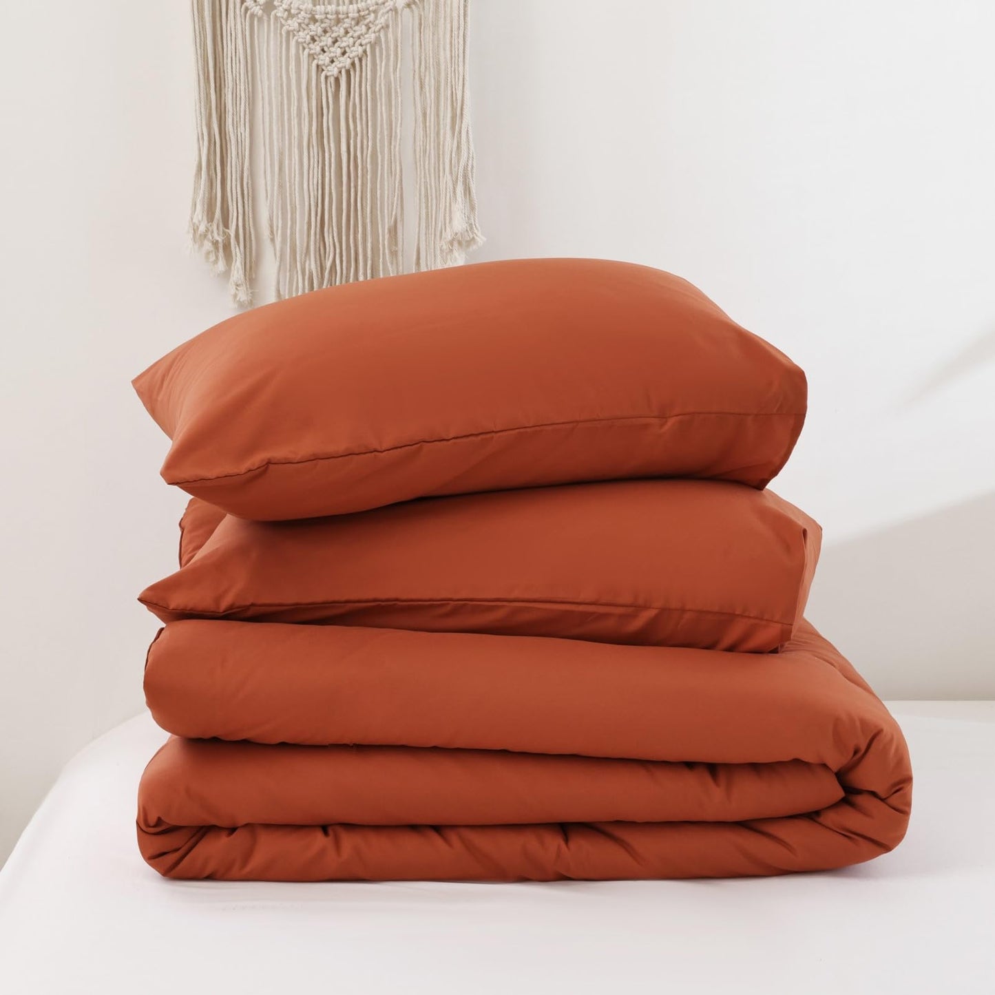 ROSGONIA Queen Comforter Set Burnt Orange, 3pcs (1 Boho Terracotta Comforter & 2 Pillowcases), Lightweight Fall Bedding Rust Blanket All Season Quilt