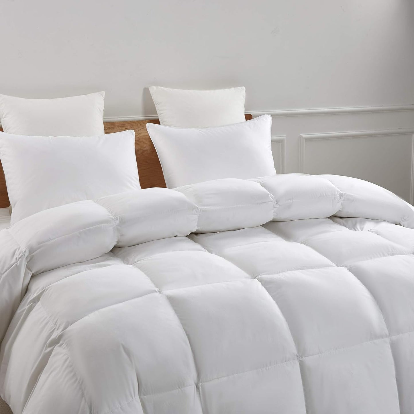 Serta Goose Feather Down Fiber Comforter Queen Size - 100% Cotton Cover Duvet Insert - Hotel Luxury Hypoallergenic Bedding Comforter All Season Medium Warmth 90 x 90 Inch White