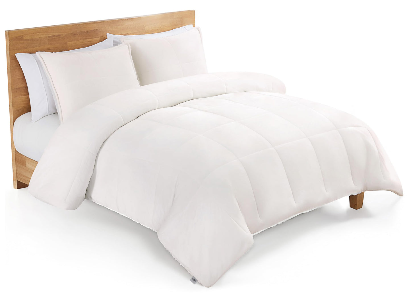 UGG White Comforter Set with 2 Pillow Shams, Warm Winter Bedding, Fluffy Reversible Down Alternative Bedding, King/California King Size Comforter Set, Snow