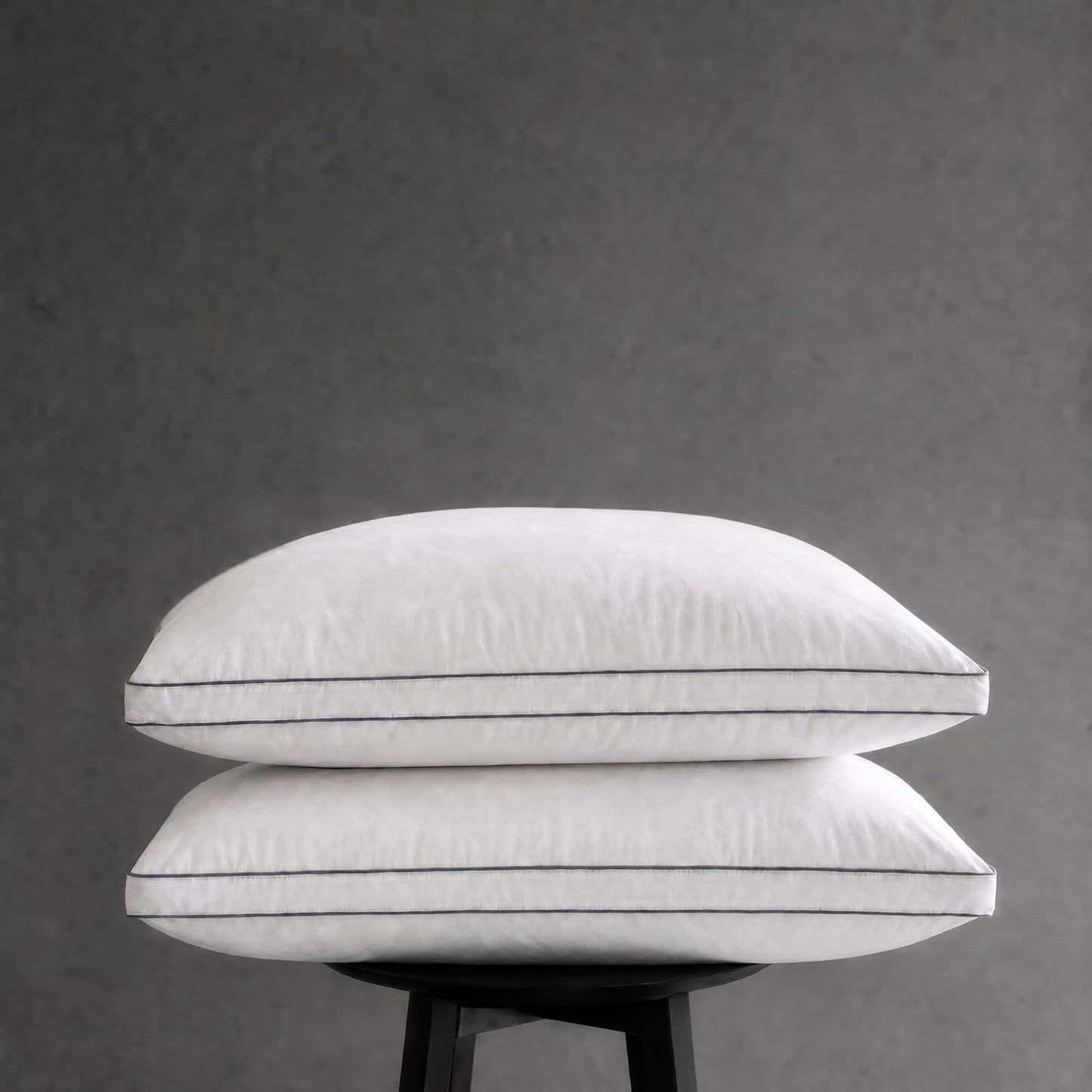 Goose Down Pillows, Standard Size Set of 2 with 3-Layer Design, Hotel Down Bed Pillow for Side, Back, and Stomach Sleepers, Soft 600 Thread Count Cotton Cover–Luxury Hotel Pillows Quality(20" x 26")