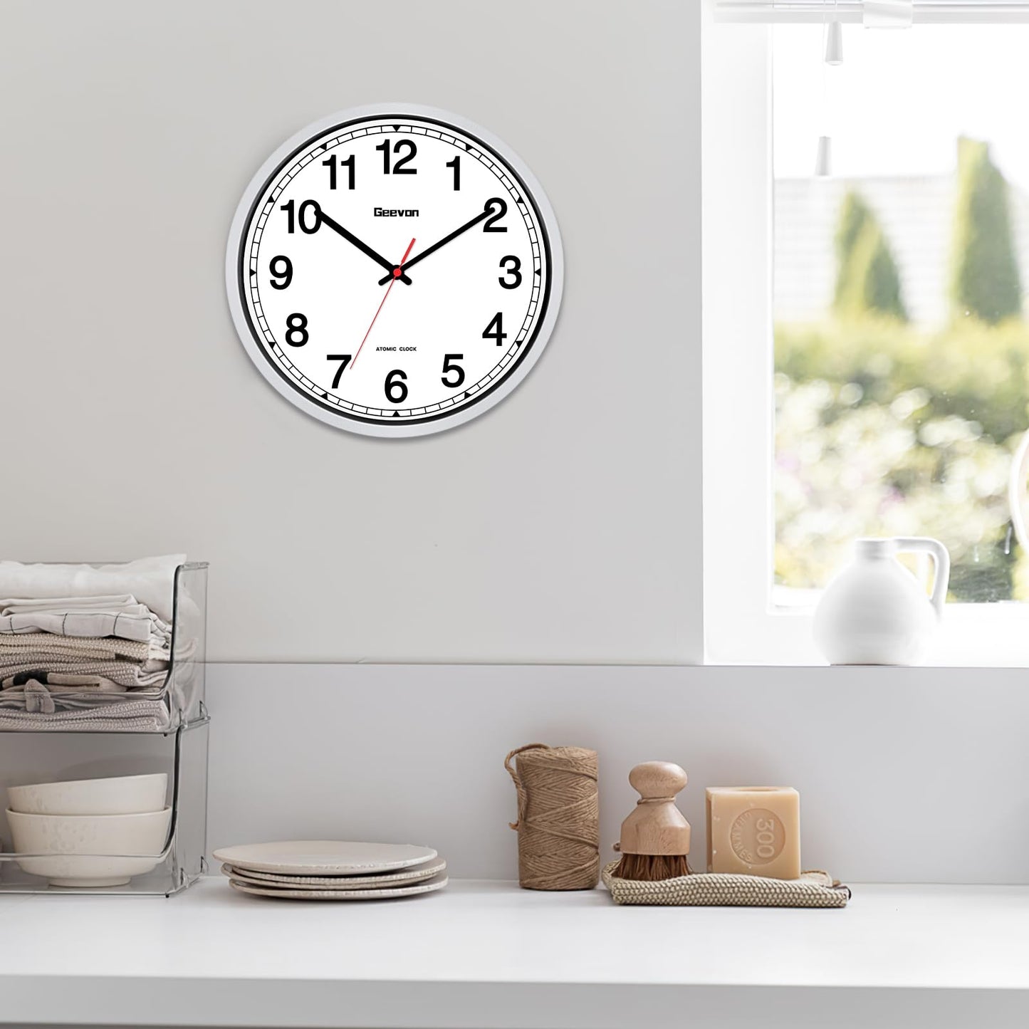 Geevon 16 Inch Atomic Wall Clock - Self-Setting Analog Clock with Automatic Time Sync - Battery Operated for Home Office School - Silver Frame