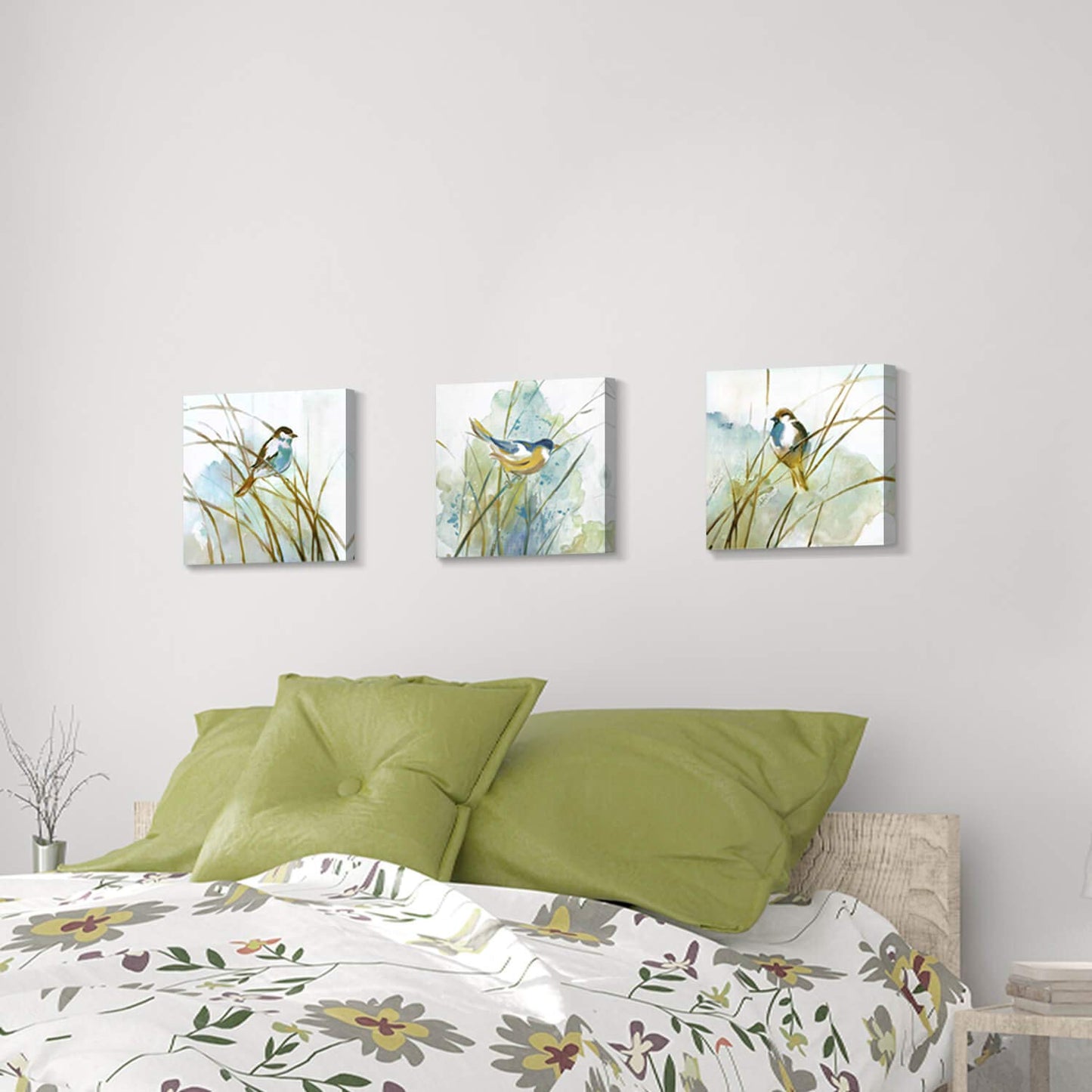 Hardy Gallery Abstract Birds Painting Wall Art: Colorful Birds in Grass Artwork Animal Picture on Canvas Prints for for Living Room (12” x 12” x 3 Panels)