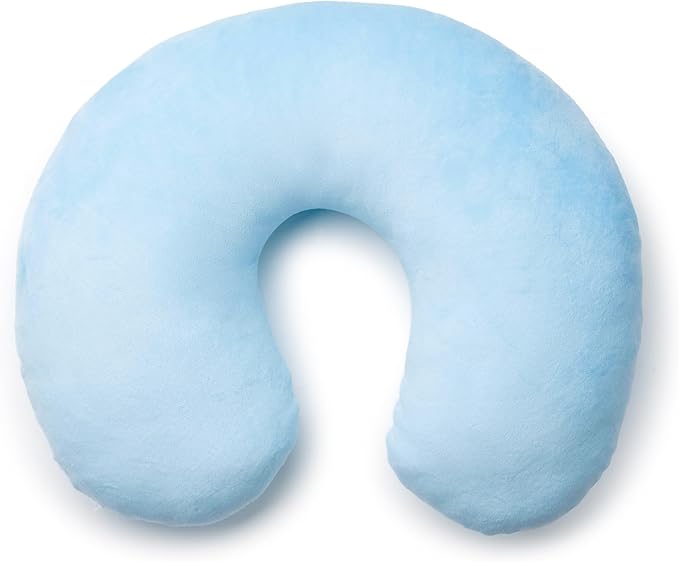 Jay Franco Disney Stitch Kids Travel Neck Pillow - Soft Polyester Support for Car, Airplane & Road Trips - Cute Lilo and Stitch Design - Comfortable Child Neck Support for Ages 3-10