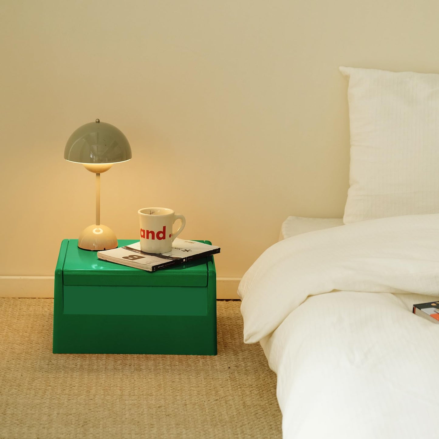 Permory Colorful Plastic Nightstand, Easy-to-Assemble Side Table with Storage (Green)