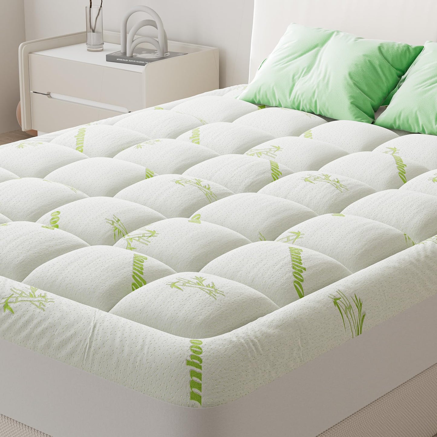 KMFurnila Ultra Soft Queen Size Mattress Topper - Viscose Made from Bamboo Pillow Top Mattress Pad for Comfort & Support - Naturally Cooling for Hot Sleepers, Green