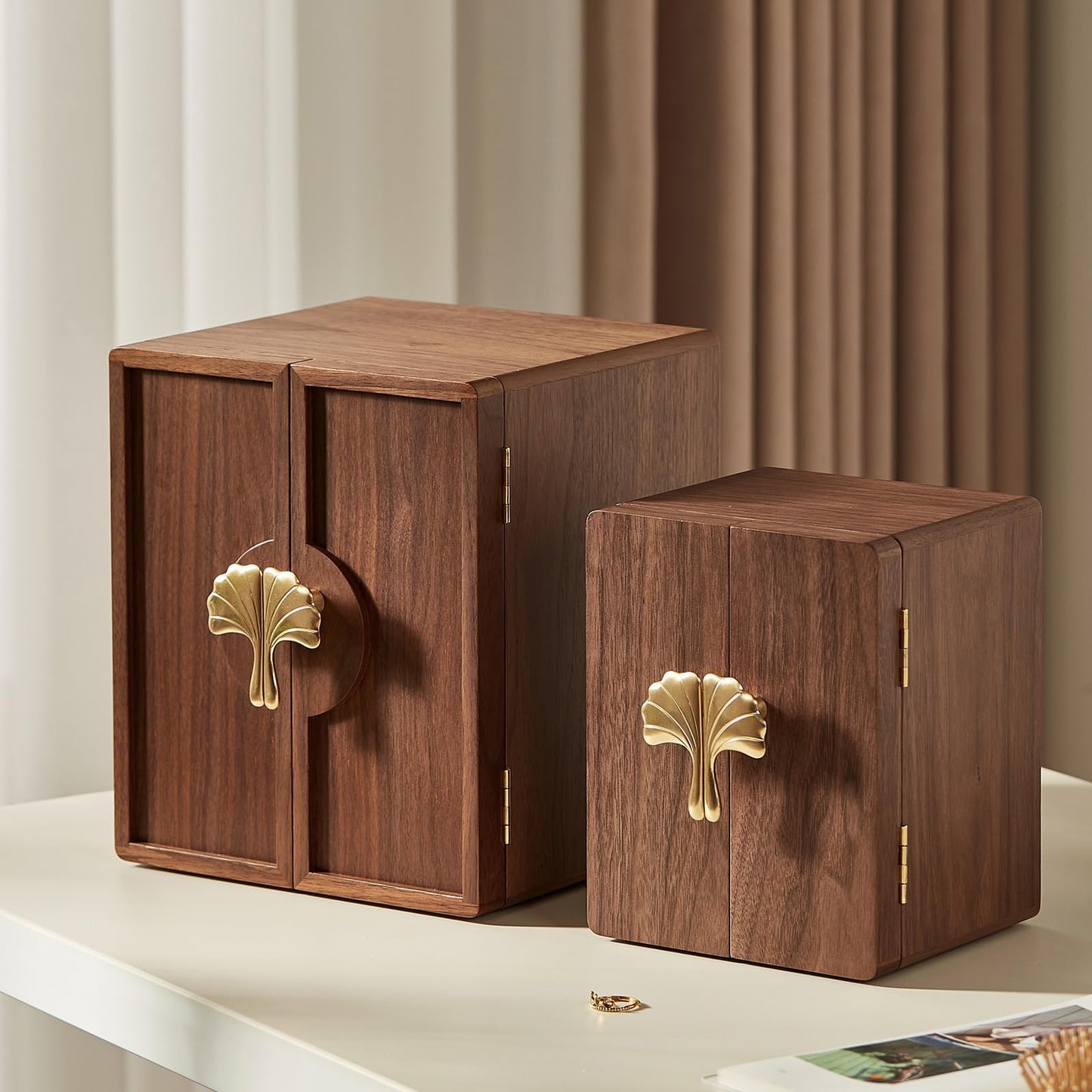 CHOSIN Black Walnut Wooden Jewelry Box 5 Layer Large Wood Jewelry Organizer Brass Handle for Necklaces Rings Earrings Watches Storage Monther, Ideal Gift for Her (7.9x8.7x10.0inches)