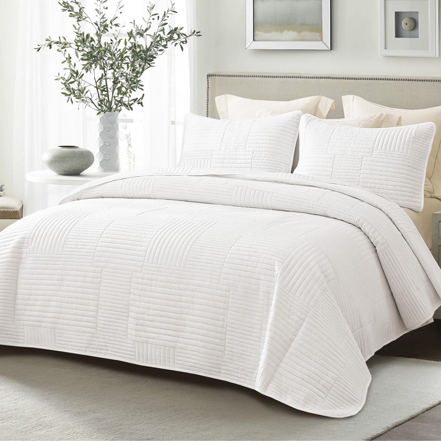 Whale Flotilla Ultra Soft Queen Quilt Bedding Set, Lightweight Microfiber White Quilts Bedspreads Full Size, 3 Piece Ultrasonic Geometric Coverlet Bed Cover for All Seasons