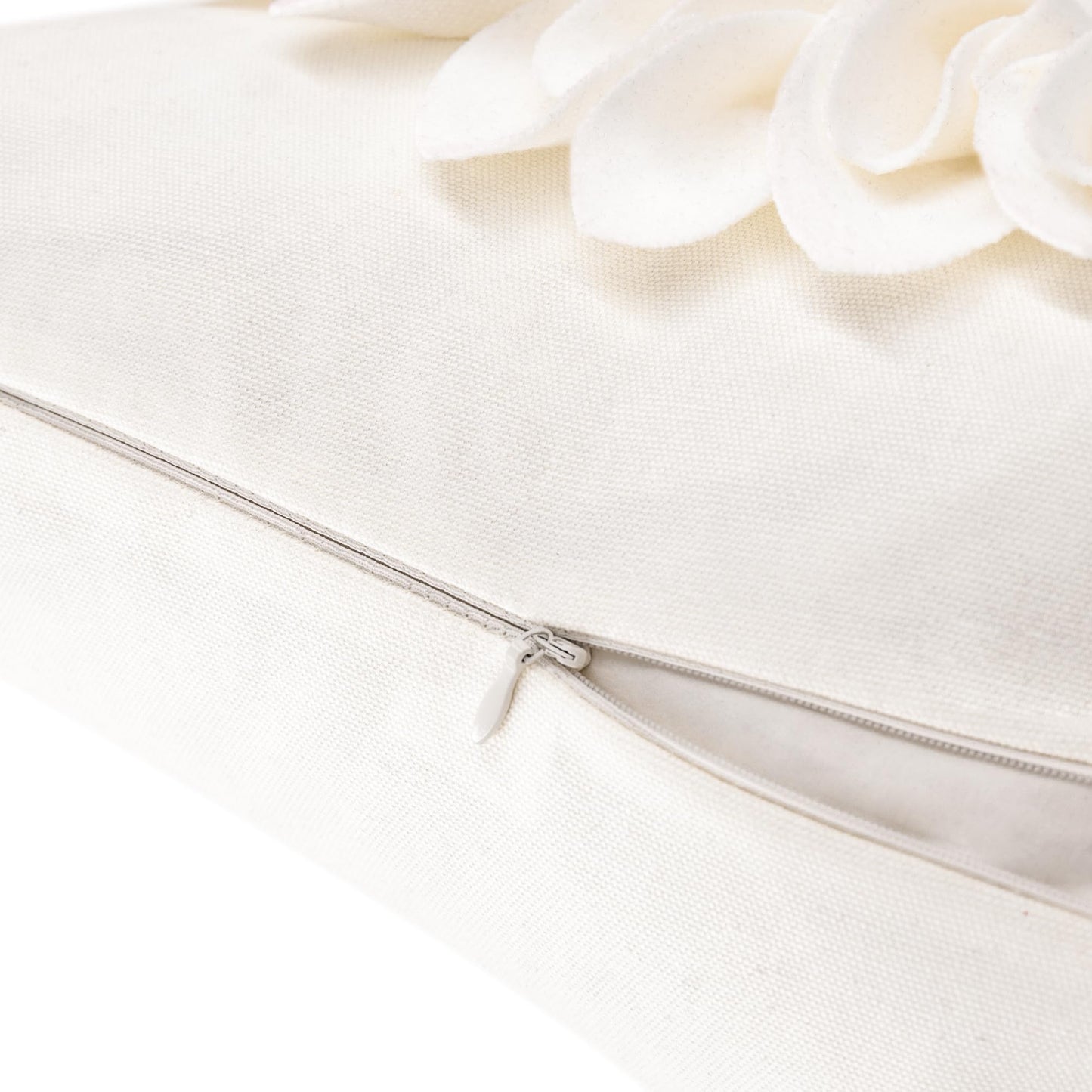 OiseauVoler 3D Sunflower Handmade Throw Pillow Covers Decorative Floral Pillowcases for Couch Living Room Home Decor Creamy White 18x18 Inches