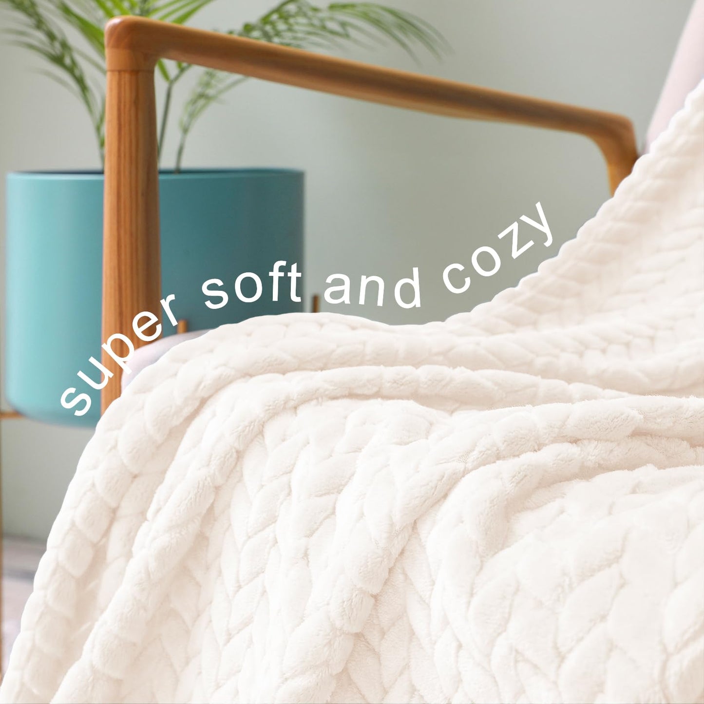 Exclusivo Mezcla Fleece Queen Size Blanket for Bed, 90x90 Inches Soft Cozy Jacquard Flannel Blankets, Lightweight Fuzzy Plush for Women, Off White