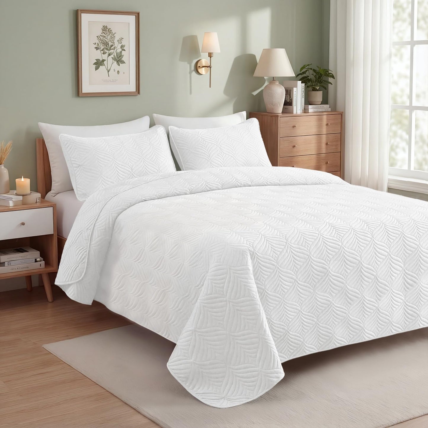 Whale Flotilla Extra Soft Full Queen Quilt Bedding Set, Lightweight White Bedspreads Quilts Queen Size with Modern Pattern, Reversible 3-Piece Coverlet with 2 Pillow Shames for All Seasons