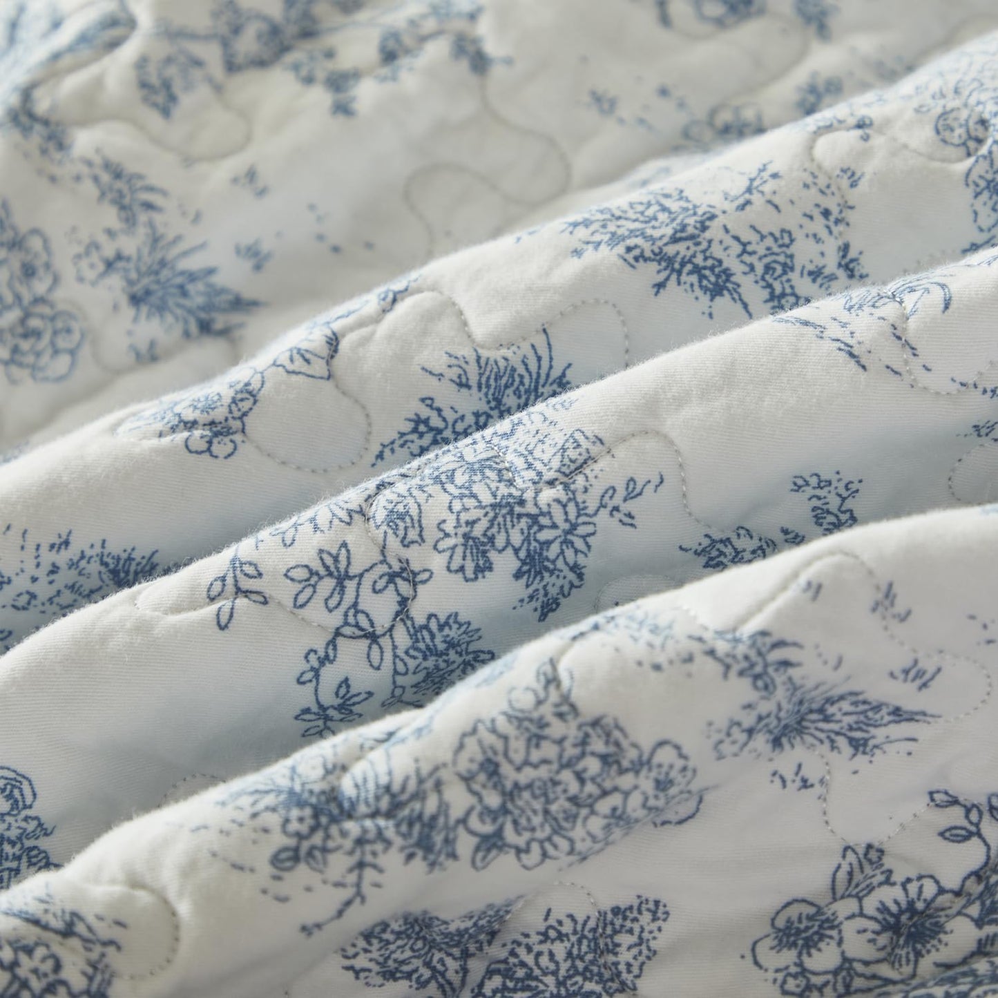 Brandream Quilted Pillow Shams Set of 2 Standard Size Cotton Pillow Cases Toile Bedding Blue and White Decorative Pillow Covers