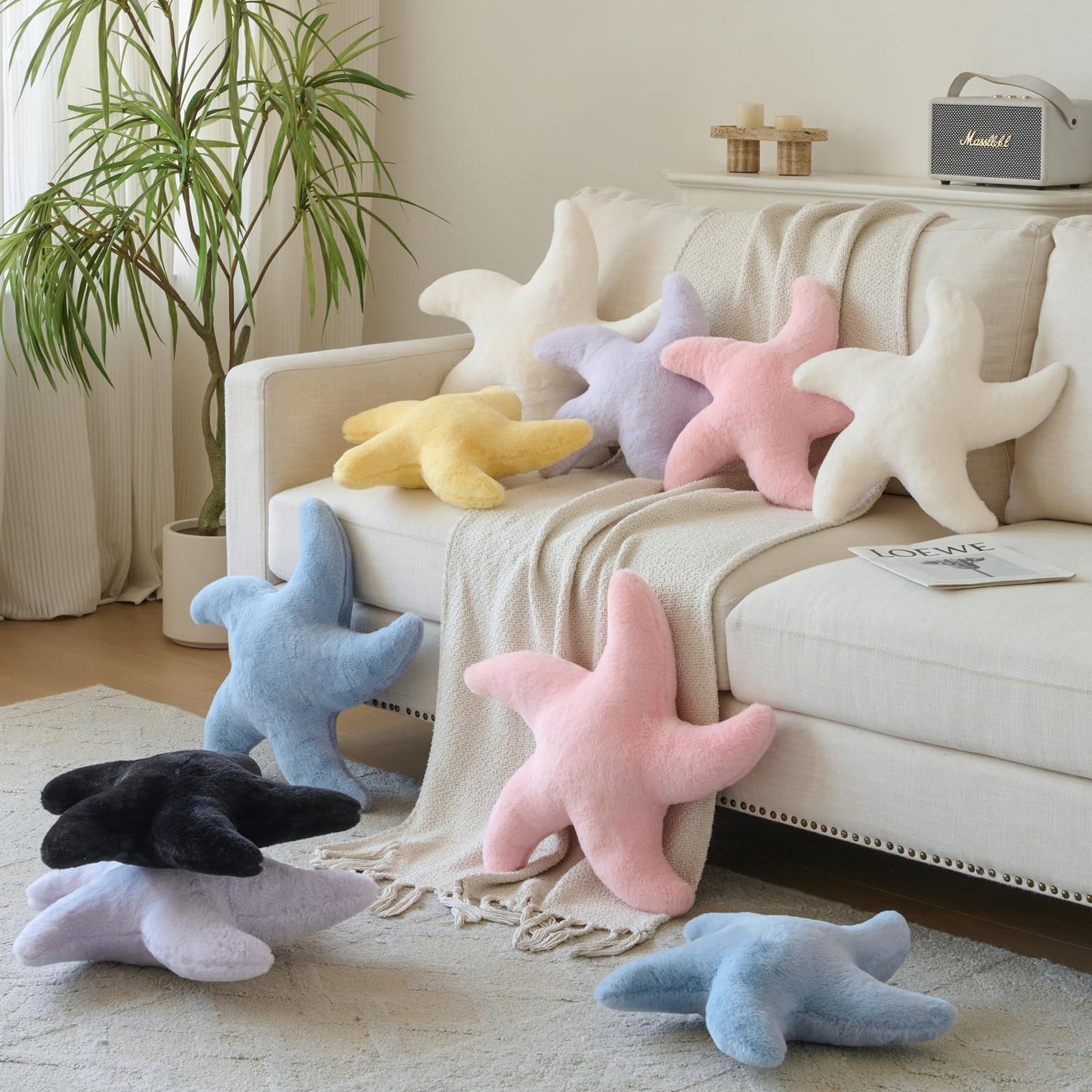 PLAYSKY Starfish Pillow, Cute Decorative Pillows for Couch Bed, Aesthetic Room Decor Accent Pillow Plush with Soft Faux Rabbit Fur for Bedroom Living Room (Black, 19.6 Inches)