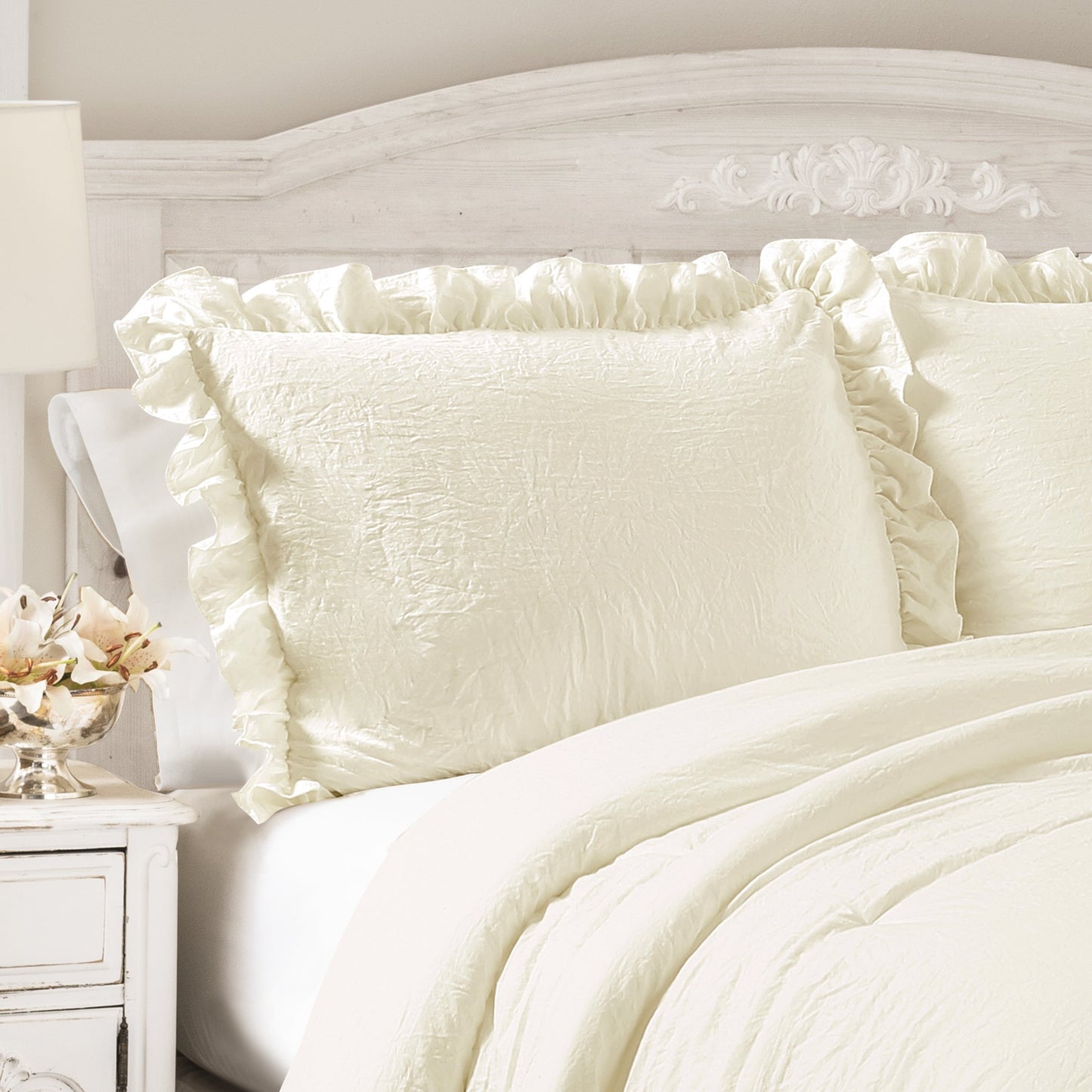 Lush Decor Reyna Ruffle Comforter Set - 3 Piece Cozy Ruffled Bedding Set - Timeless Elegance and Comfort for Dorm Room - Full/ Queen, Ivory