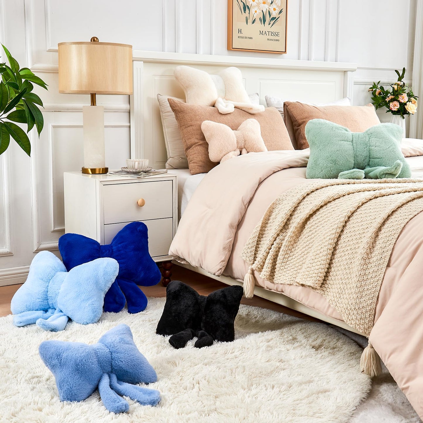 XVTRU Bow Pillow, Soft Bow Decorative Pillows with Faux Rabbit Fur, Cute Bow Throw Pillows, Aesthetic Home Decor Bow Shaped Plush Pillow for Bedroom Sofa Couch (Royal Blue, Small-12 Inch)