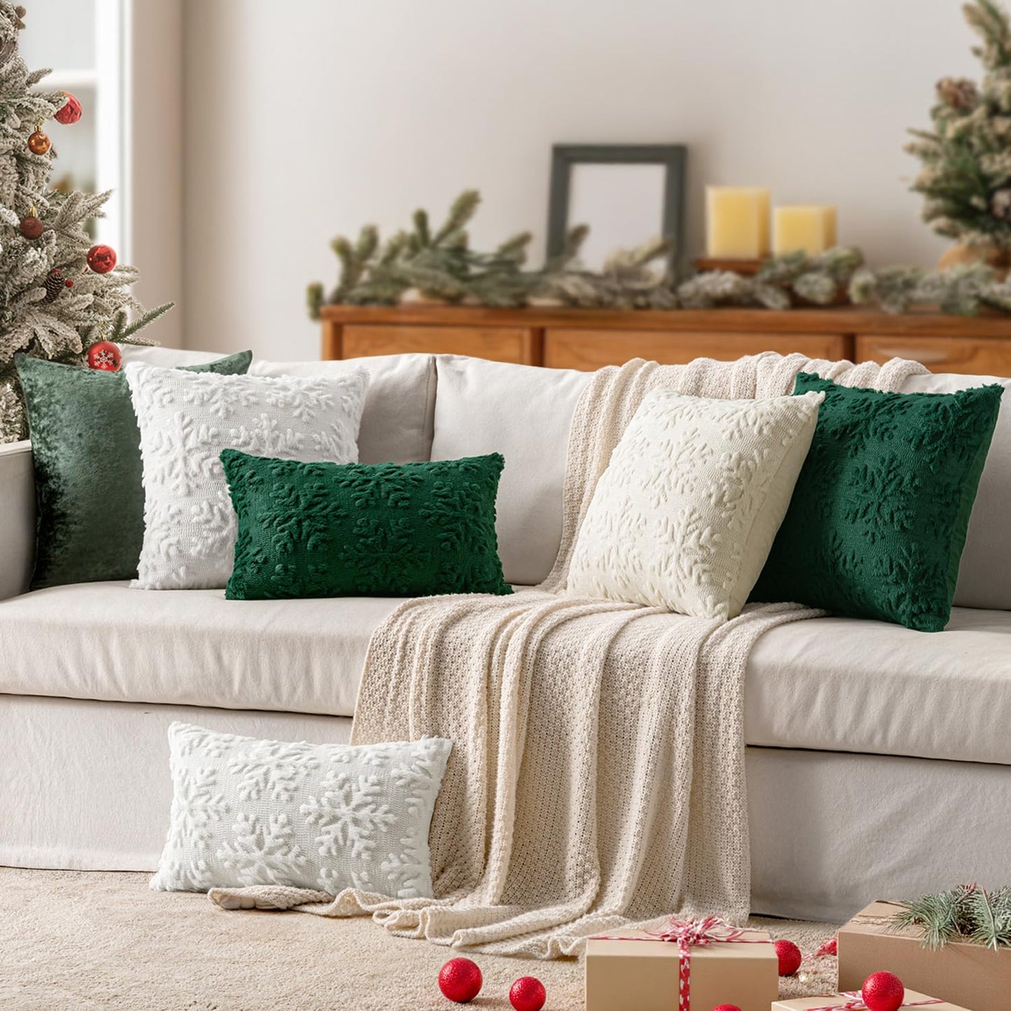 MIULEE Christmas Dark Green Throw Pillow Covers Snowflakes Decorative 20×20 Inch Faux Wool Winter Festival Couch Pillow Covers Set of 2 Farmhouse Holiday Home Decors for Sofa Livingroom Bed