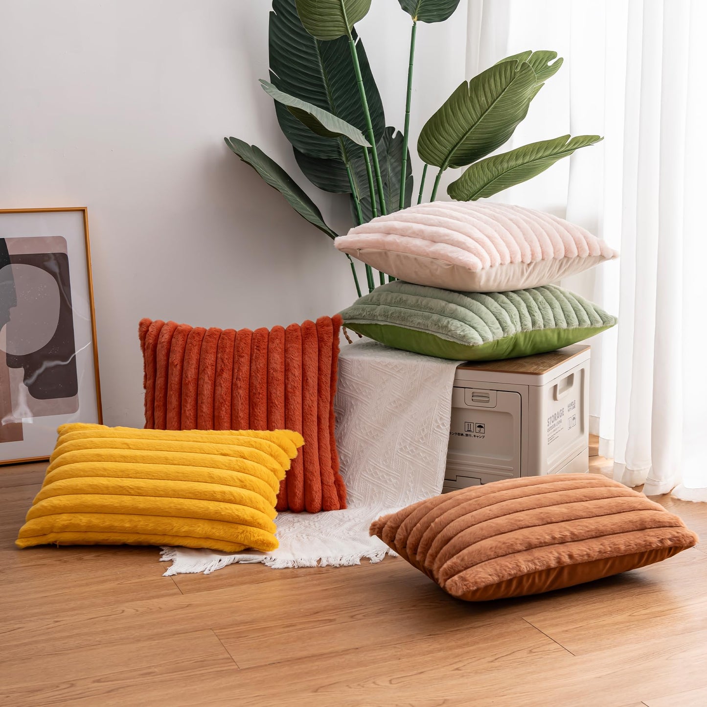 Aegero Pack of 2 Faux Fur Fall Throw Pillow Covers 22x22 Inch, Soft Plush Striped Neutral Couch Pillow Cover, with Velvet Back Modern Home Decor for Sofa Living Room Couch Bed Cream White