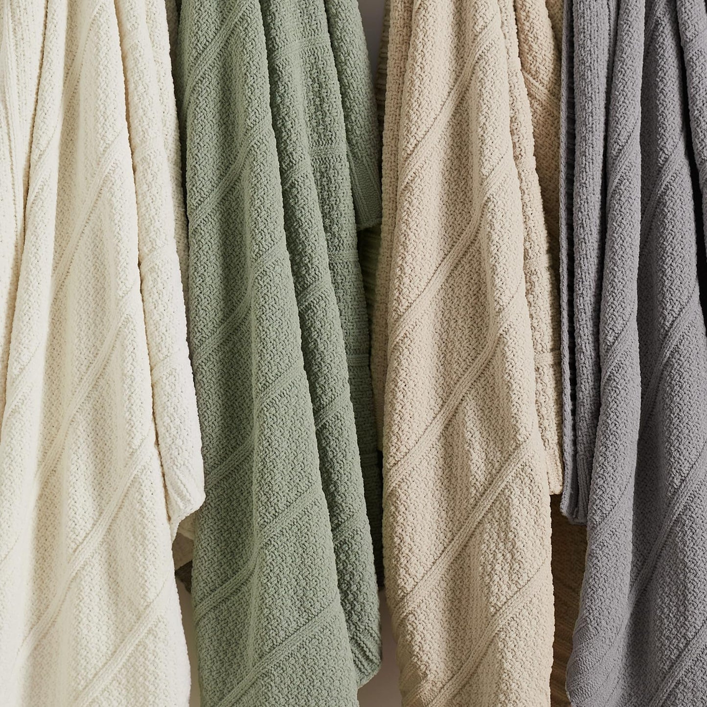 Amélie Home Premium Chenille Throw Blanket, Soft Cozy Moss Stitch Knit Blanket for Couch, Sofa, Chair, Home Decor, Grey 50"x60"