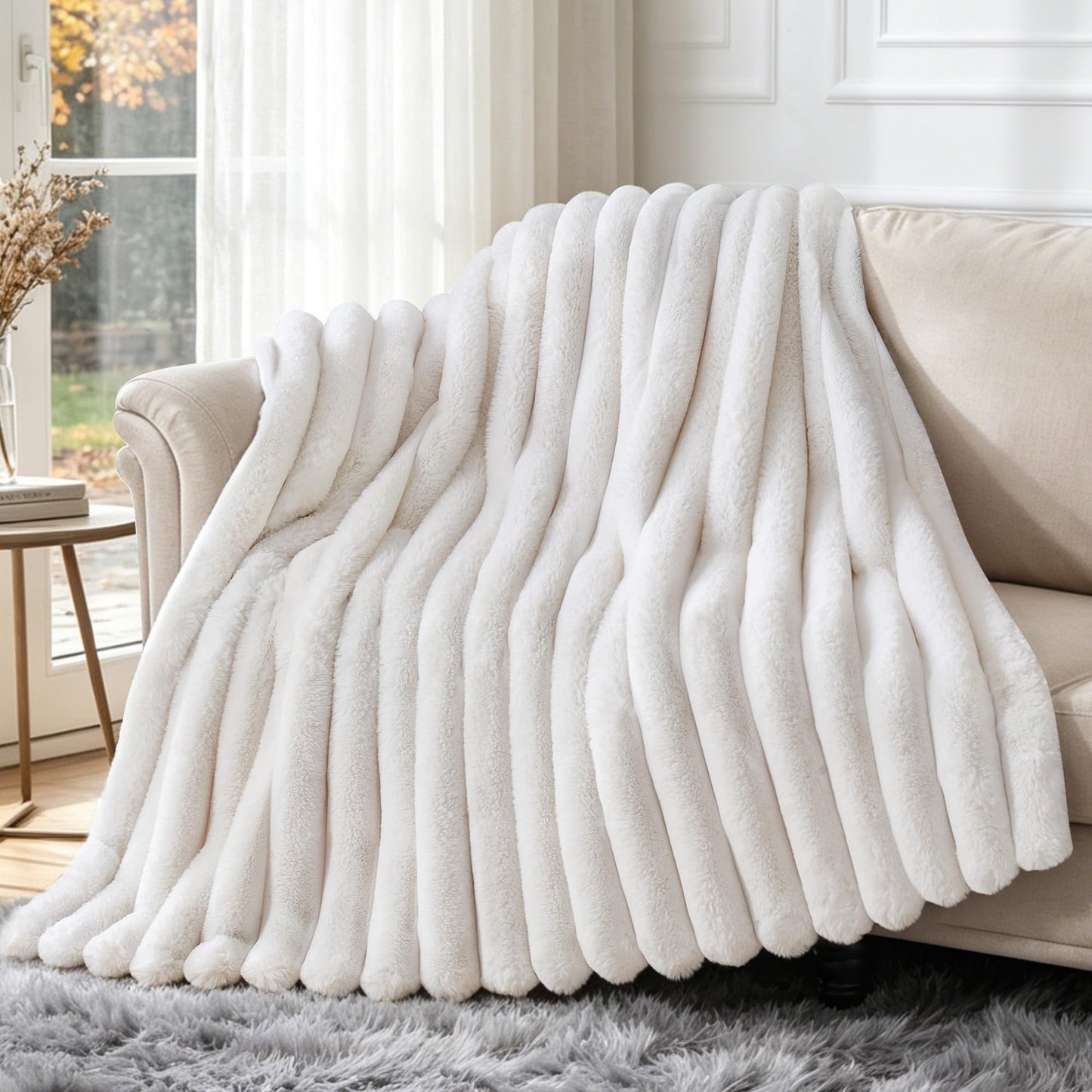 VFROO Faux Fur Throw Blanket for Couch,Cozy Soft Plush Thick Striped Luxury Blanket for Sofa Living Room Bedroom,50 * 60 Inches, White