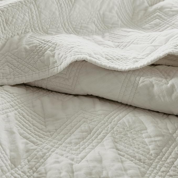 WDCOZY 100% Cotton King Size Quilt Set - Beige Pre-Washed Soft Lightweight Modern Bedspread, Farmhouse Country Rustic Coverlet, Textured Like Linen, Shabby Chic Gauze Bedding, 3 Pieces