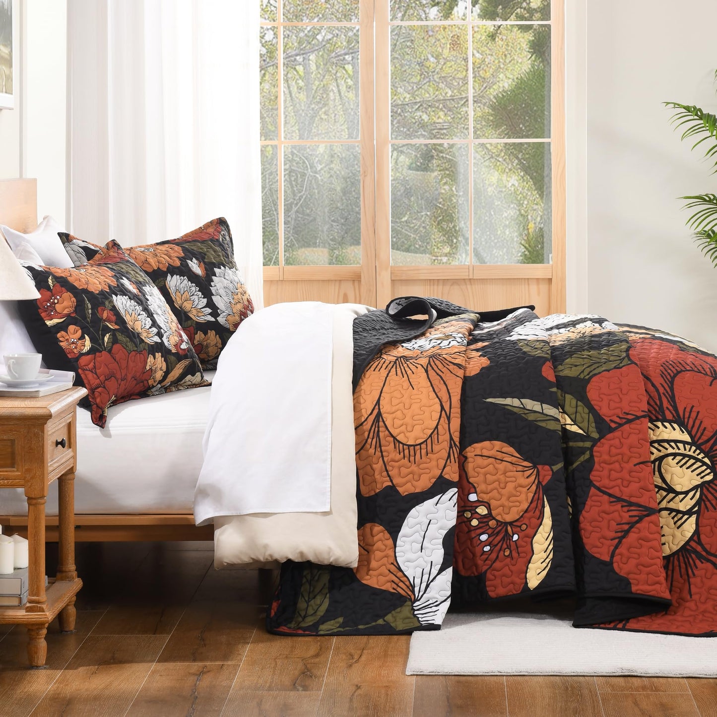 Andency Floral Boho Quilt King Size Bedding Set Black, 3 Pieces Farmhouse Flower Botanical Summer Bedspreads with 2 Shams, Soft Reversible Lightweight Polyester Coverlet Set for All Season, 106"x96"