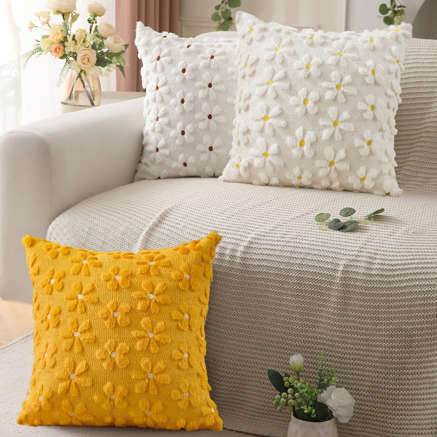 DFXSZ Spring Summer Pillow Covers 18x18 inch Set of 2 Farmhouse Decor Yellow Flower Heart Daisy Soft Plush Faux Fur Jacquard Throw Pillows for Bedroom Sofa Holiday Spring Summer Home Decor PTK024A18