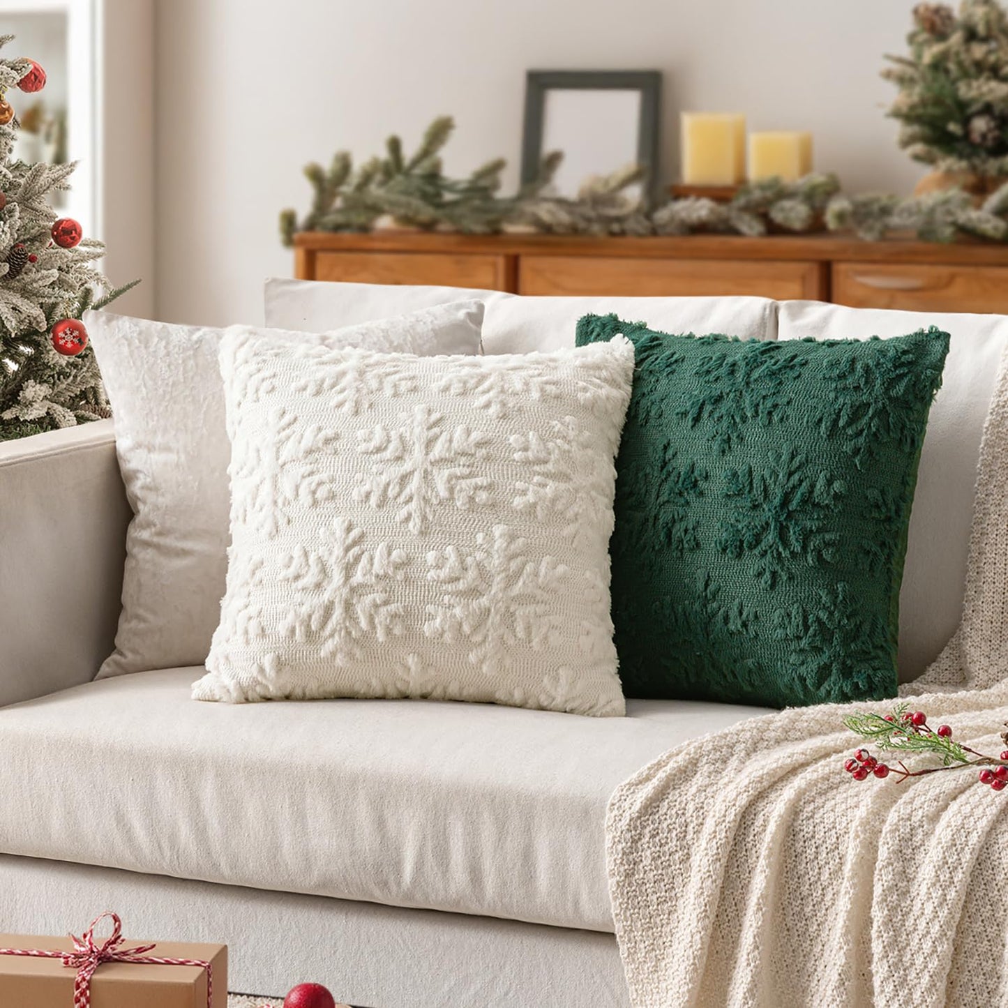 MIULEE Christmas Dark Green Throw Pillow Covers Snowflakes Decorative 20×20 Inch Faux Wool Winter Festival Couch Pillow Covers Set of 2 Farmhouse Holiday Home Decors for Sofa Livingroom Bed