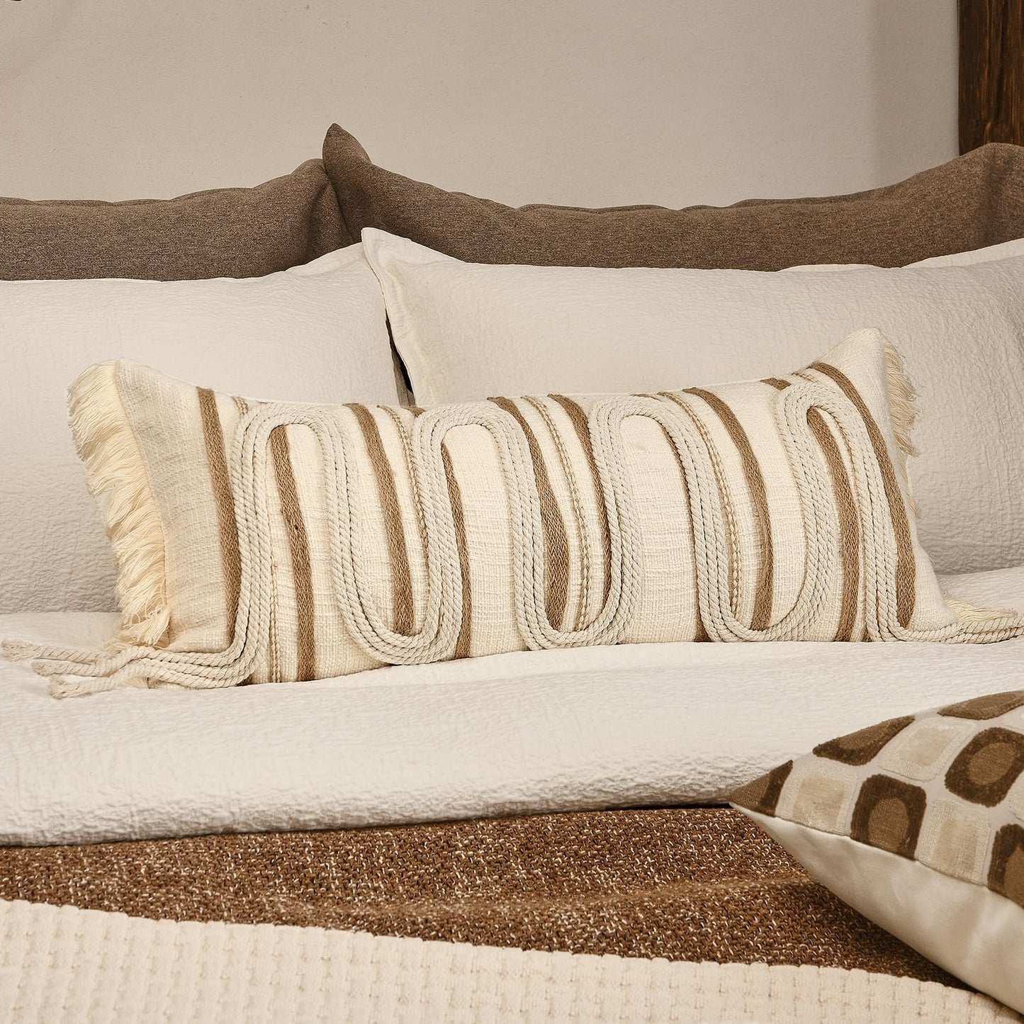 AIBU HOME Decorative Lumbar Pillow Cover 12x28, Handwoven Boho Long Body Pillow for Bed Farmhouse Lumbar Throw Pillow, Cotton Linen Tassel Cushion Case for Sofa, Living Room, Bedroom(Beige)