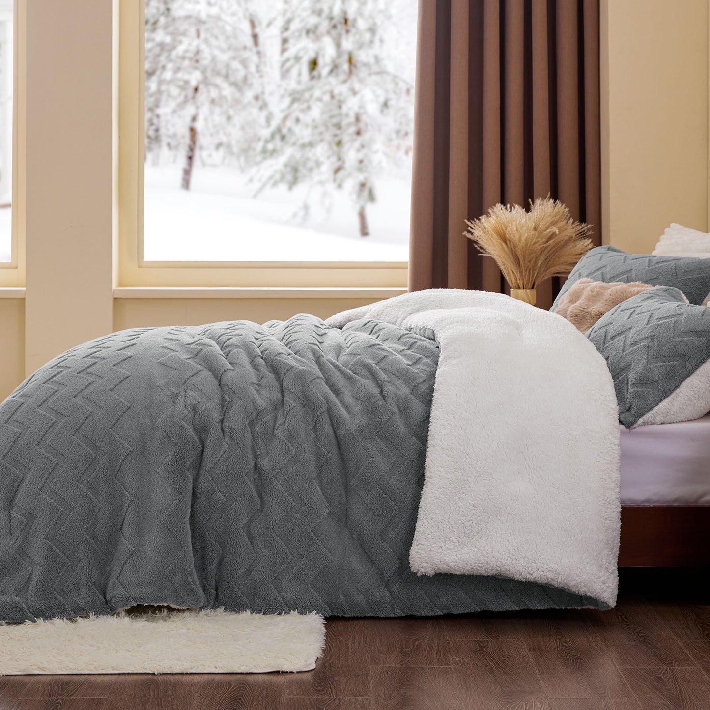 BEDELITE Fluffy King Size Comforter Set - Super Soft Sherpa Grey Comforter for King Size Bed, Luxury Warm Bedding Set for Winter, Fuzzy Bed Set 3 Pieces (1 Comforter, 2 Pillowcases)