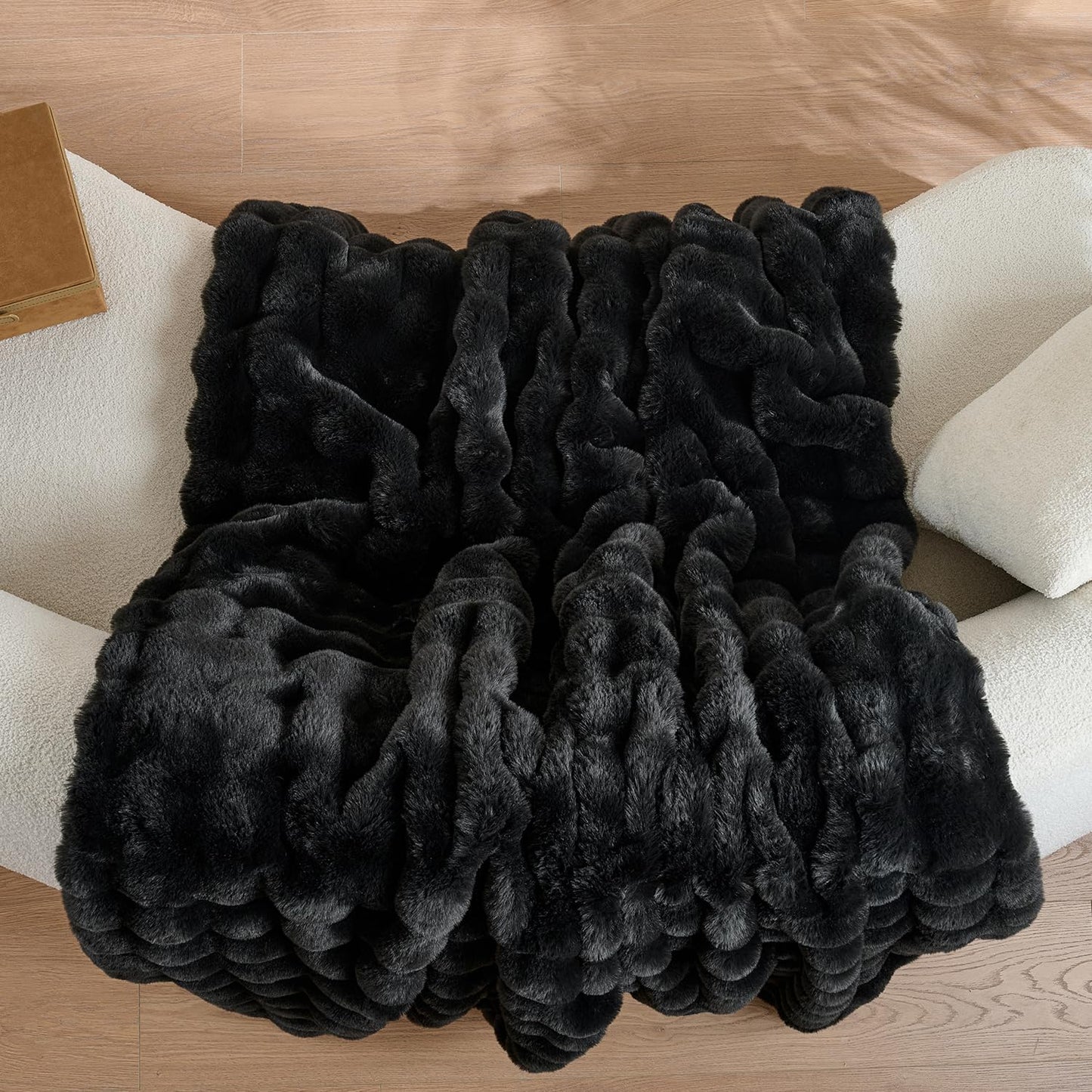 Wajade Fluffy Faux Fur Throw Blanket for Couch Bed 90x90, Luxury Soft Thick Fuzzy Plush Bubble Blanket, Warm Cozy Blanket for Sofa Chair, Black