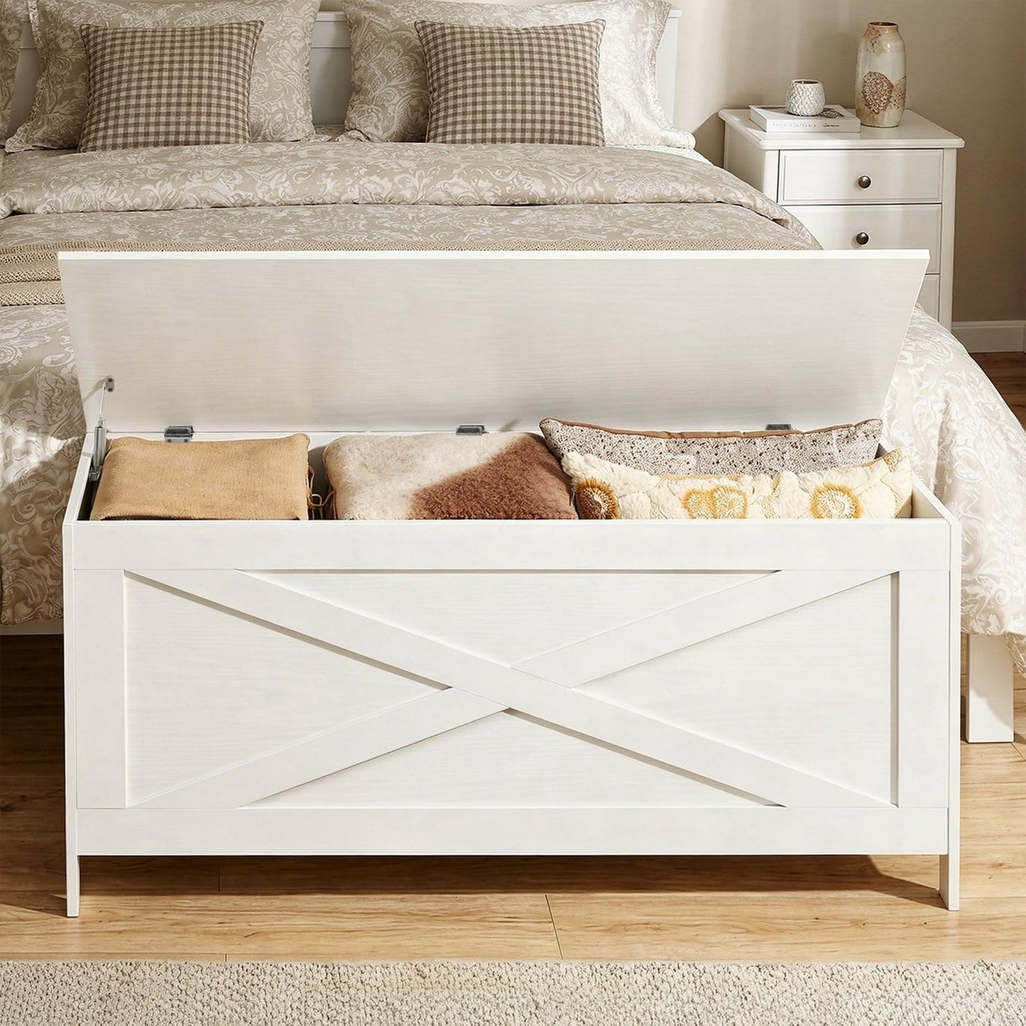 MAHANCRIS 39.4" Storage Chest with Lid, Entryway Storage Bench with Safety Hinges, Large Toy Box for Bedroom & Living Room, Sturdy Toy Storage Organizer, White SCWT48101Z1
