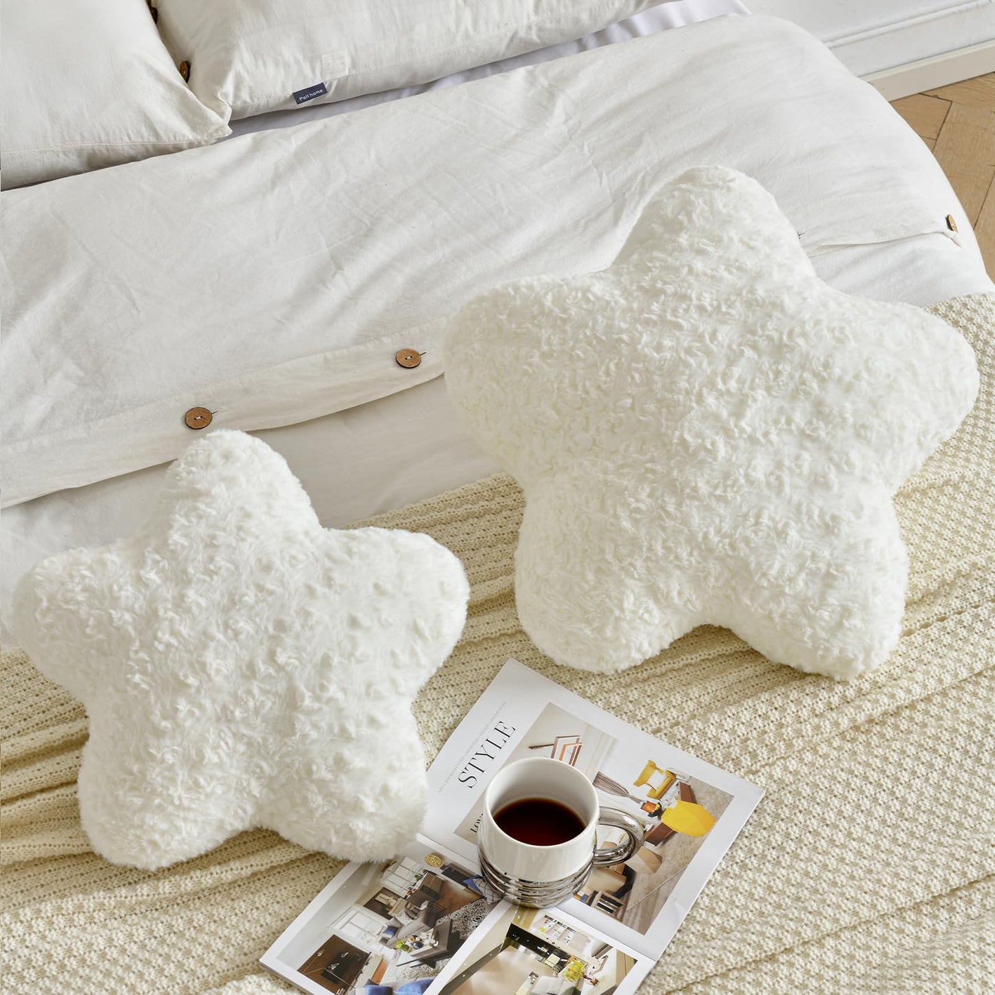 ZCNYCLAM Star Pillow, 19.7" Star Shaped Plush Pillow for Couch Bed Sofa, Cute Decorative Throw Pillows with Soft Faux Fur Room Decor for Bedroom Living Room (White)