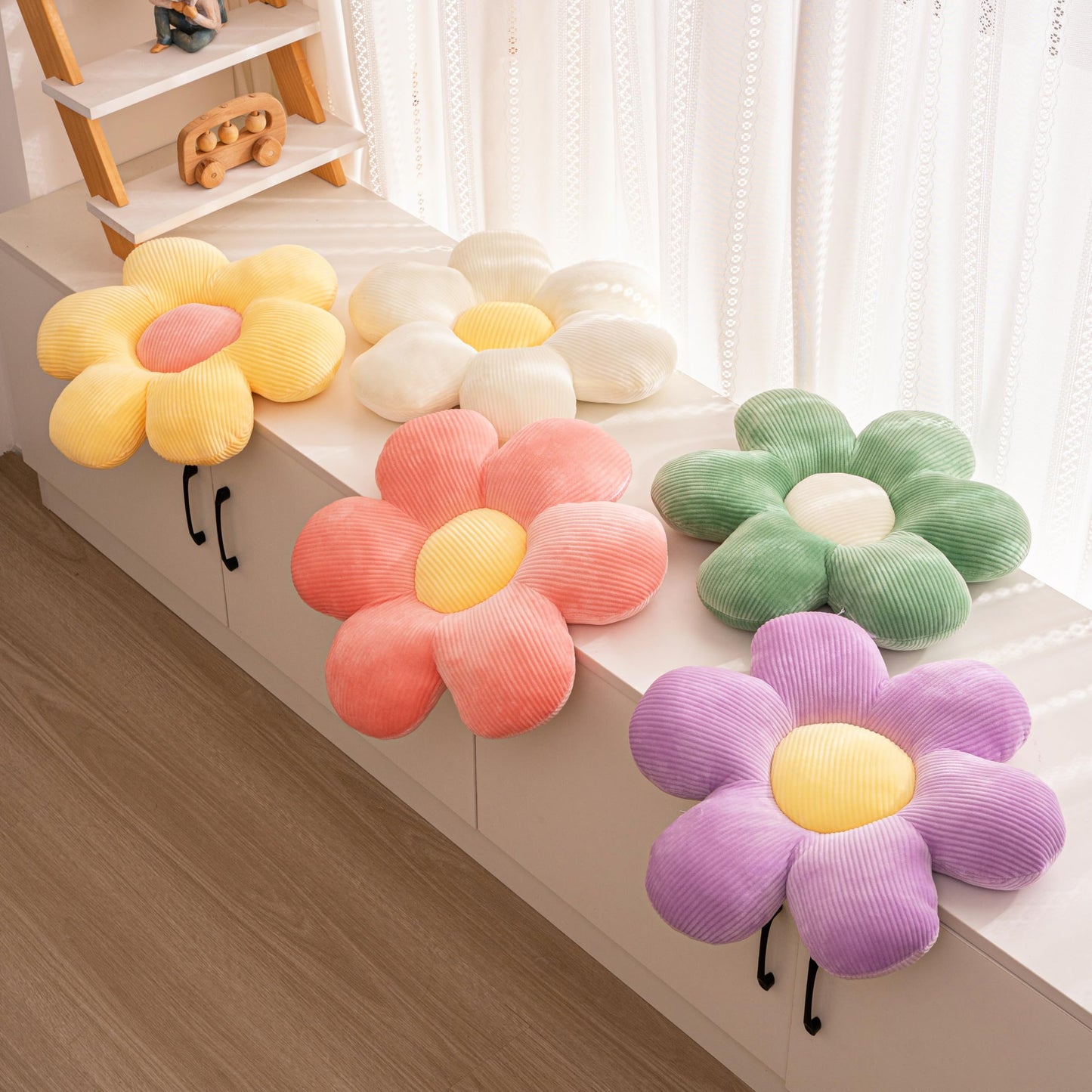 FSRONGXI 2Pcs Flower Pillow Preppy Cute Throw Pillows for Girls Aesthetic Room Decor Bedding, 15.35" Daisy Shaped Pink Floral Throw Pillow Decorative Cushion for Bedroom Sofa Couch Classroom