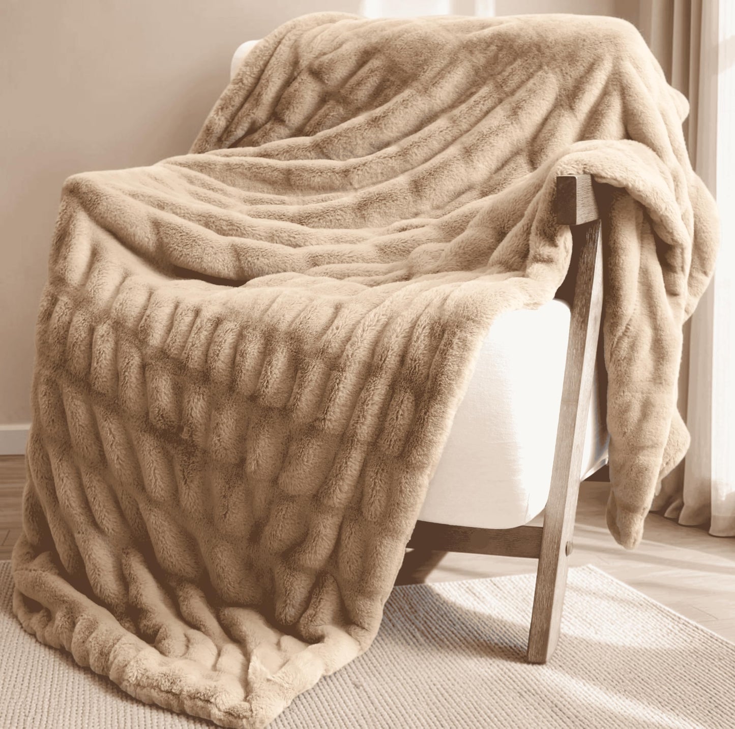 Raelee Luxury Faux Rabbit Fur Throw Blanket, Ultra Soft Double Sided Fluffy Plush Throw for Couch, Bed, Chair, Thick Warm Cozy Decorative Bubble Throw Blanket, Caramel Brown, 50x60