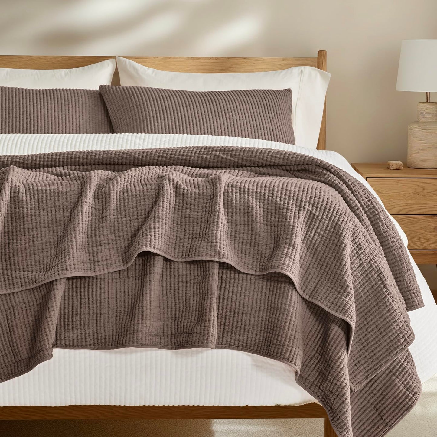 EVERGRACEHOME Cotton Coverlet Set Full Queen Size 3 Pieces, Lightweight Soft Ribbed Matelassé Bedspread Quilt Set, Cozy Oversized Quilted Bedding Set with 2 Pillow Shams for All Seasons, Mocha Brown