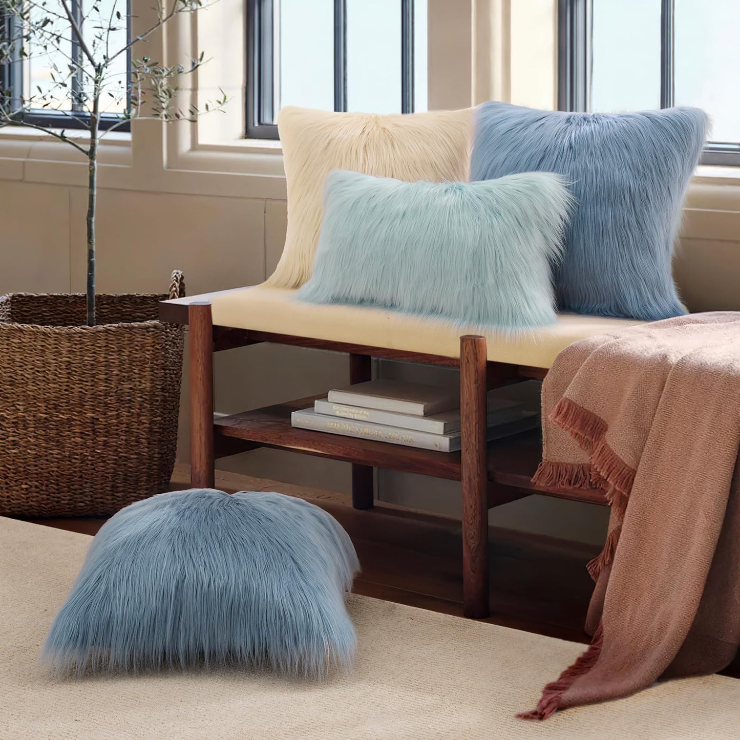 Phantoscope Pack of 2 Faux Fur Throw Pillow Covers Cushion Covers Luxury Soft Decorative Pillowcase Fuzzy Pillow Covers for Bed/Couch, Blue 18 x 18 Inches