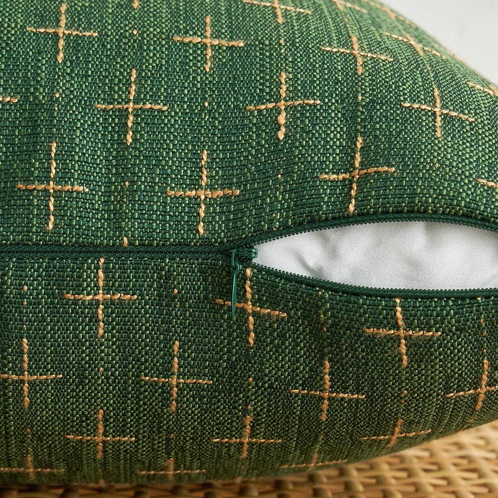 MIULEE Pack of 2 Christmas Decorative Burlap Linen Throw Pillow Covers Modern Farmhouse Pillowcase Rustic Woven Textured Cushion Cover for Sofa Couch Bed 20x20 Inch Christmas Green