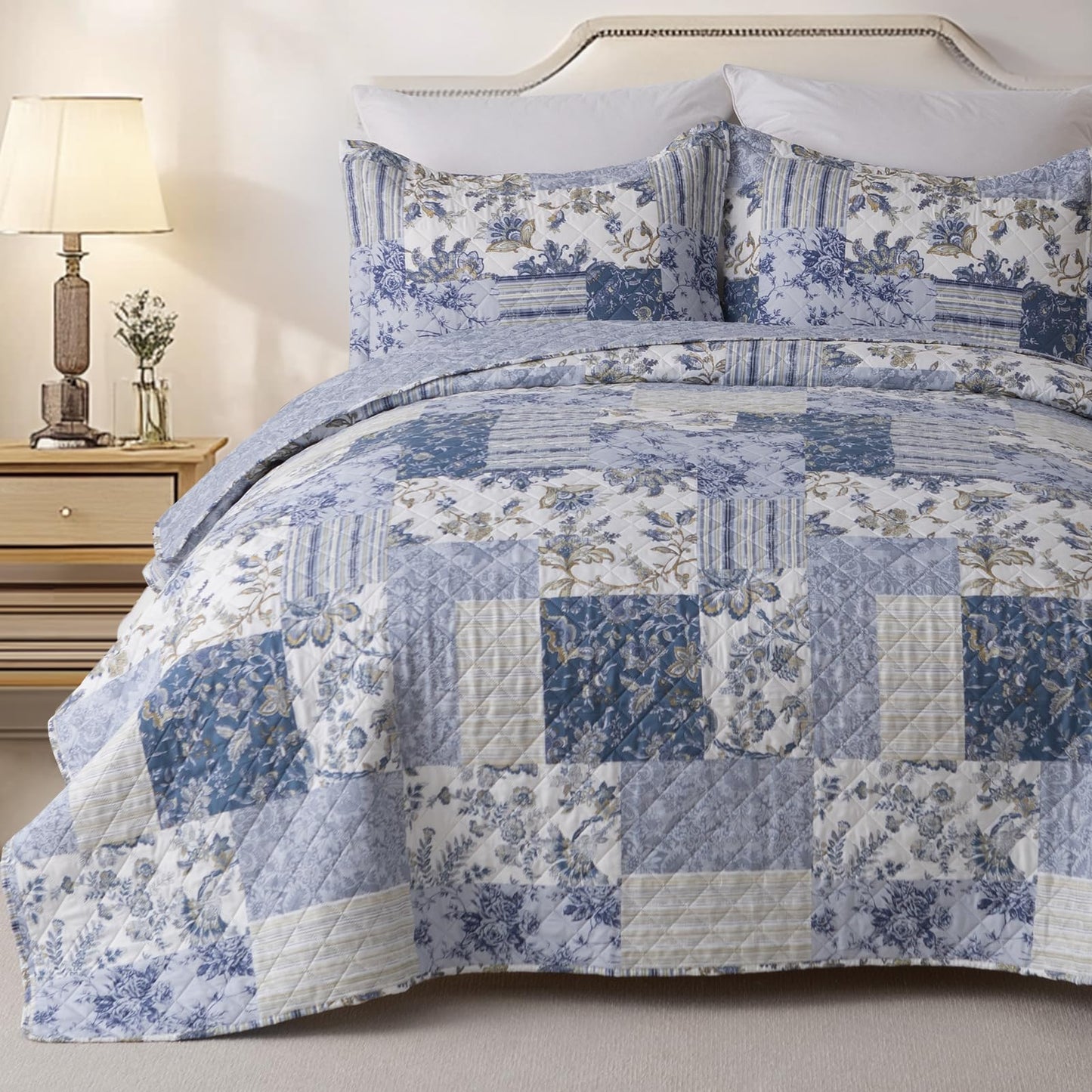 GOONE XL Queen Quilt Set 90"x96", Reversible Blue Floral Boho Queen Size Quilt Bedding Set, Lightweight Spring & Summer Farmhouse Bedspread, Coverlet Quilts Queen Size with 2 Pillow Shams