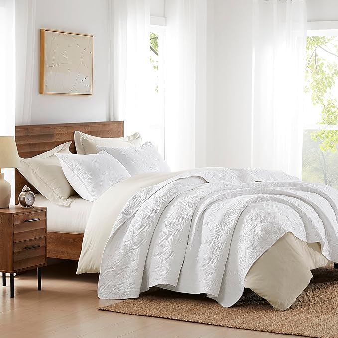 WDCOZY 100% Cotton King Size Quilt Set - White Pre-Washed Soft Lightweight Modern Bedspread, Farmhouse Country Rustic Coverlet, Textured Like Linen, Shabby Chic Gauze Bedding, 3 Pieces