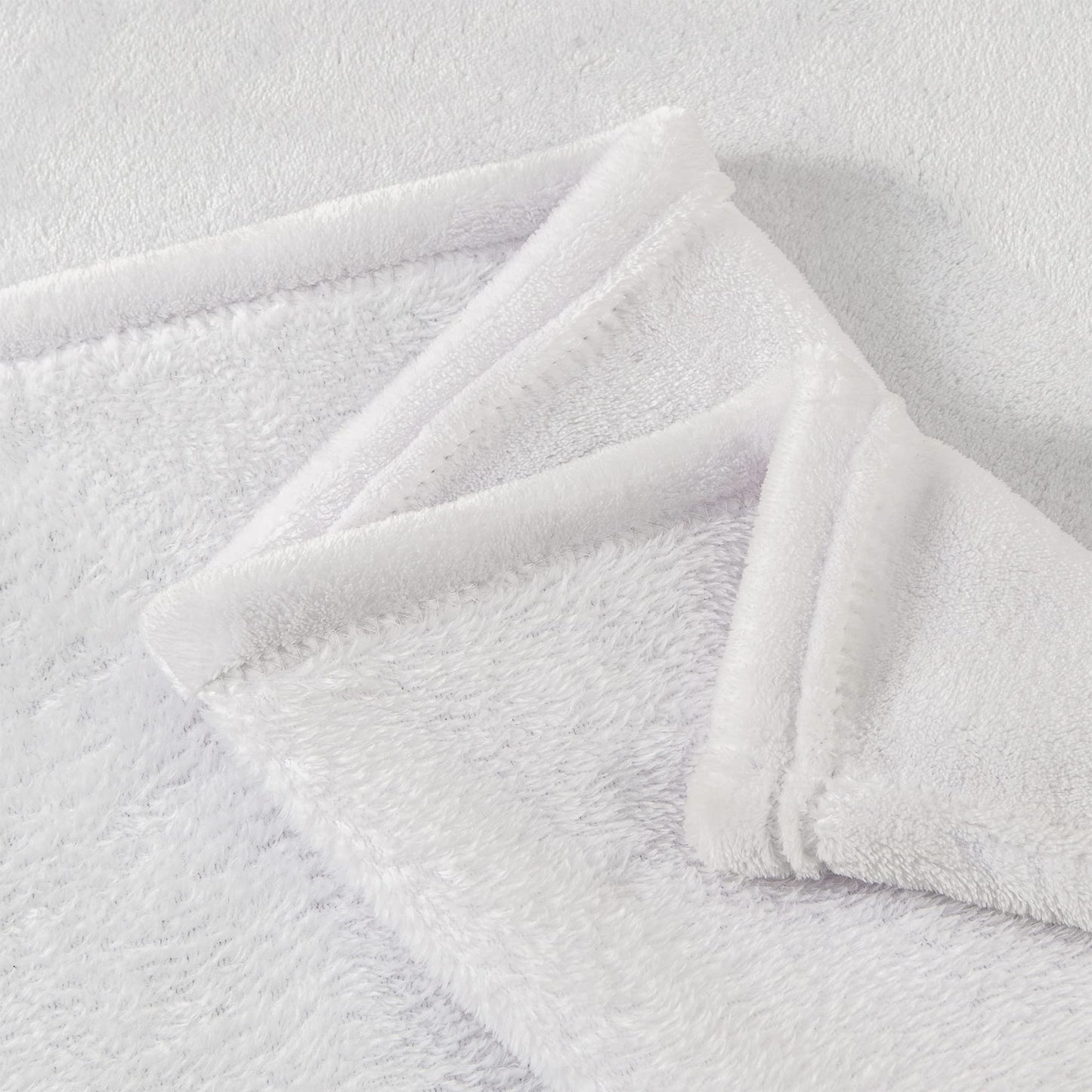 BEDELITE Fleece Blankets Queen Size White Throw Blankets for Bed, Luxury Plush Cozy Fuzzy Blanket 90x90 inches, Super Soft Warm Lightweight Throw Blanket All Seasons Suitable