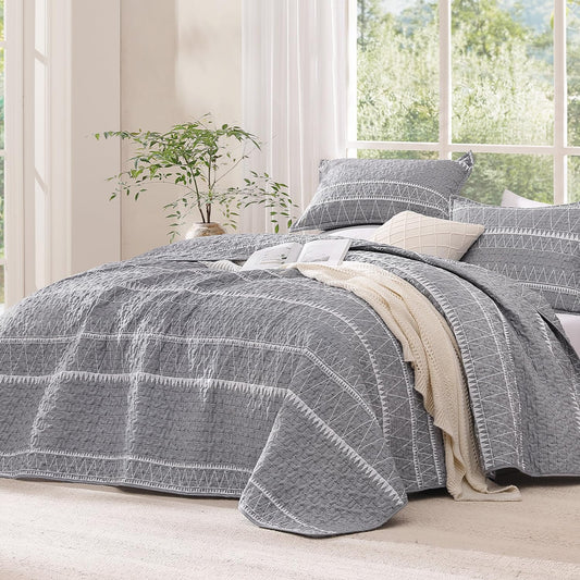 Andency Quilts Queen Size Grey, 3 Pieces Queen Quilt Bedding Set Boho Lightweight Soft Striped Bedspread for All Season (90"x96"), Gray Printed Bohemian Polyester Reversible Coverlet Comoforter Sets