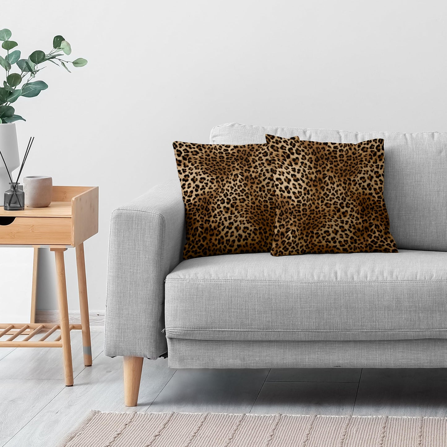 LXXTK Leopard Print Throw Pillow Covers 18x18 Inches Deep Brown Cheeth Decorative Pillow Case Set of 2 Soft Velvet Pillows Cushion Cover for Couch Bed Sofa Living Room (Deep Brown, 18" L x 18" W)