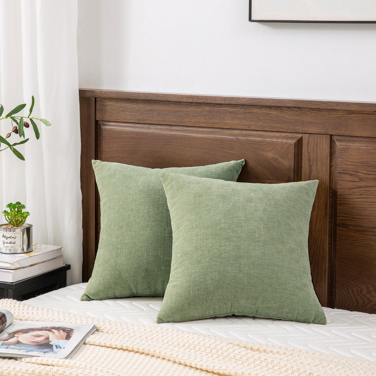 GAWAMAY Decorative Square Sage Green Throw Pillow Covers 18"x18" Inch Set of 2, Super Soft Chenille Pillows Farmhouse Fall Pillowcase for Living Room Bedroom Sofa Couch Cushion Cover 45x45cm