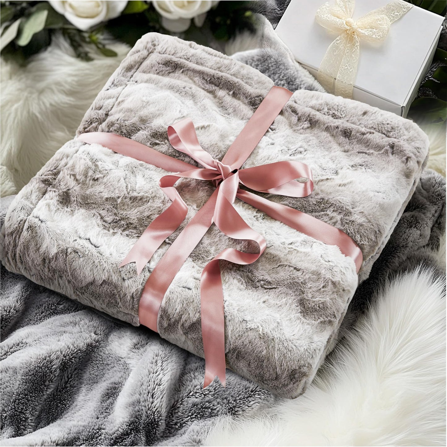 Madison Park Ultra-Soft Poly Fur Blanket Queen Size, Reversible Plush, All Season & Lightweight Queen Fuzzy Blanket for Bed, Couch & Sofa, Zuri, Full/Queen Grey
