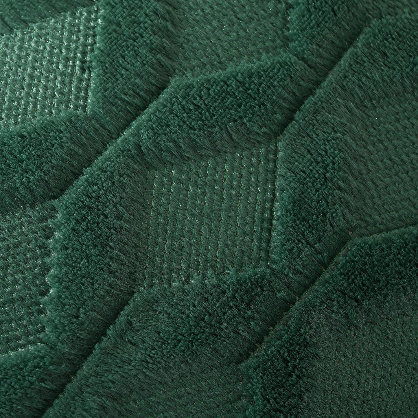 Volcanics Pack of 2 Faux Wool Throw Pillow Covers 20x20 Inches Decorative Farmhouse Velvet Couch Pillow Case Soft Plush Square Boho Cushion Pillowcase, Dark Green